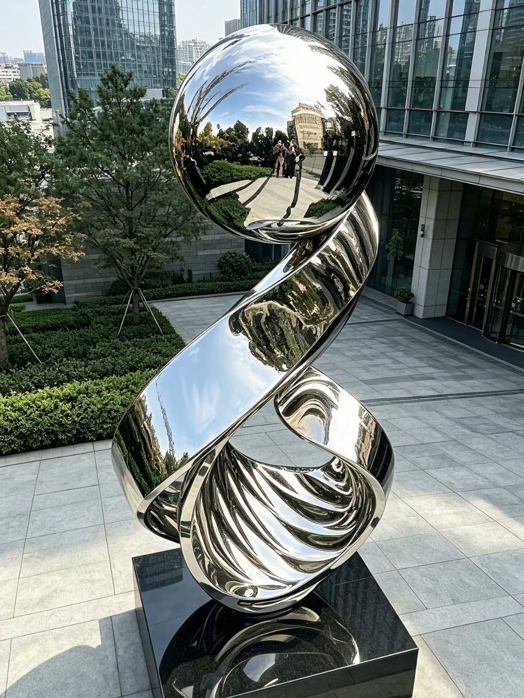 Orb helix column
